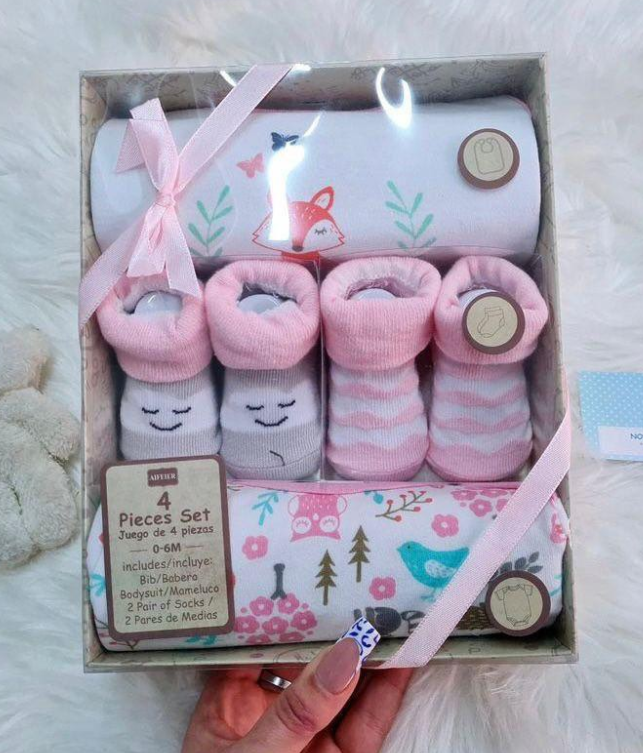 Set Veshje për Bebe 1/4