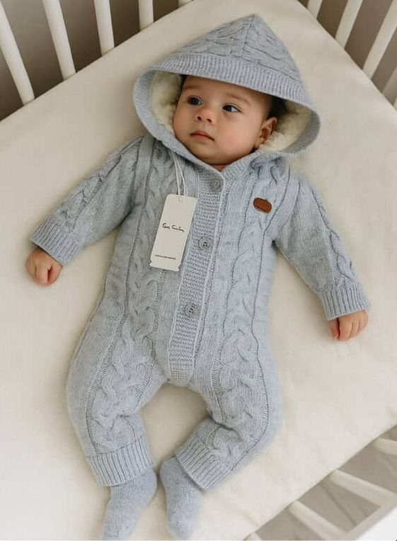 Komplete Pierre Cardin