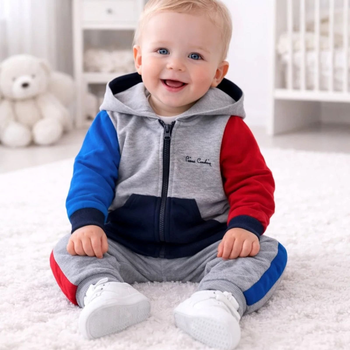 Set sportiv për bebe Pierre Cardin – Me zinxhir &amp; kapuç (2 pjesë)