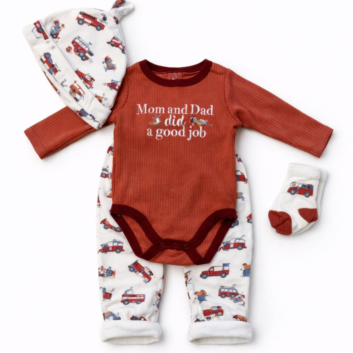 Set rrobash për bebe (Body + Pantallona + Kapuç + Çorape)