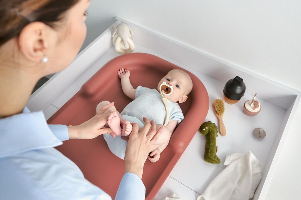 Anex Tumi – Ndërruese ergonomike për ndërrimin e bebes, waterproof & ultra-lightweight