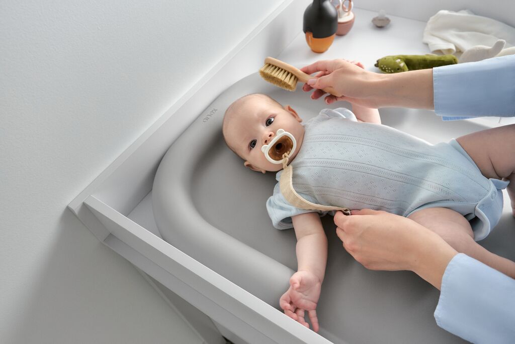 Anex Tumi – Ndërruese ergonomike për ndërrimin e bebes, waterproof & ultra-lightweight