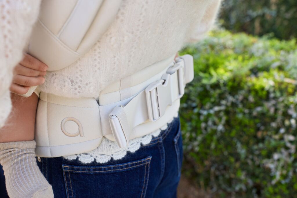 Kangur për bebe Anex WhizHug (baby carrier), ergonomik, nga newborn deri toddler