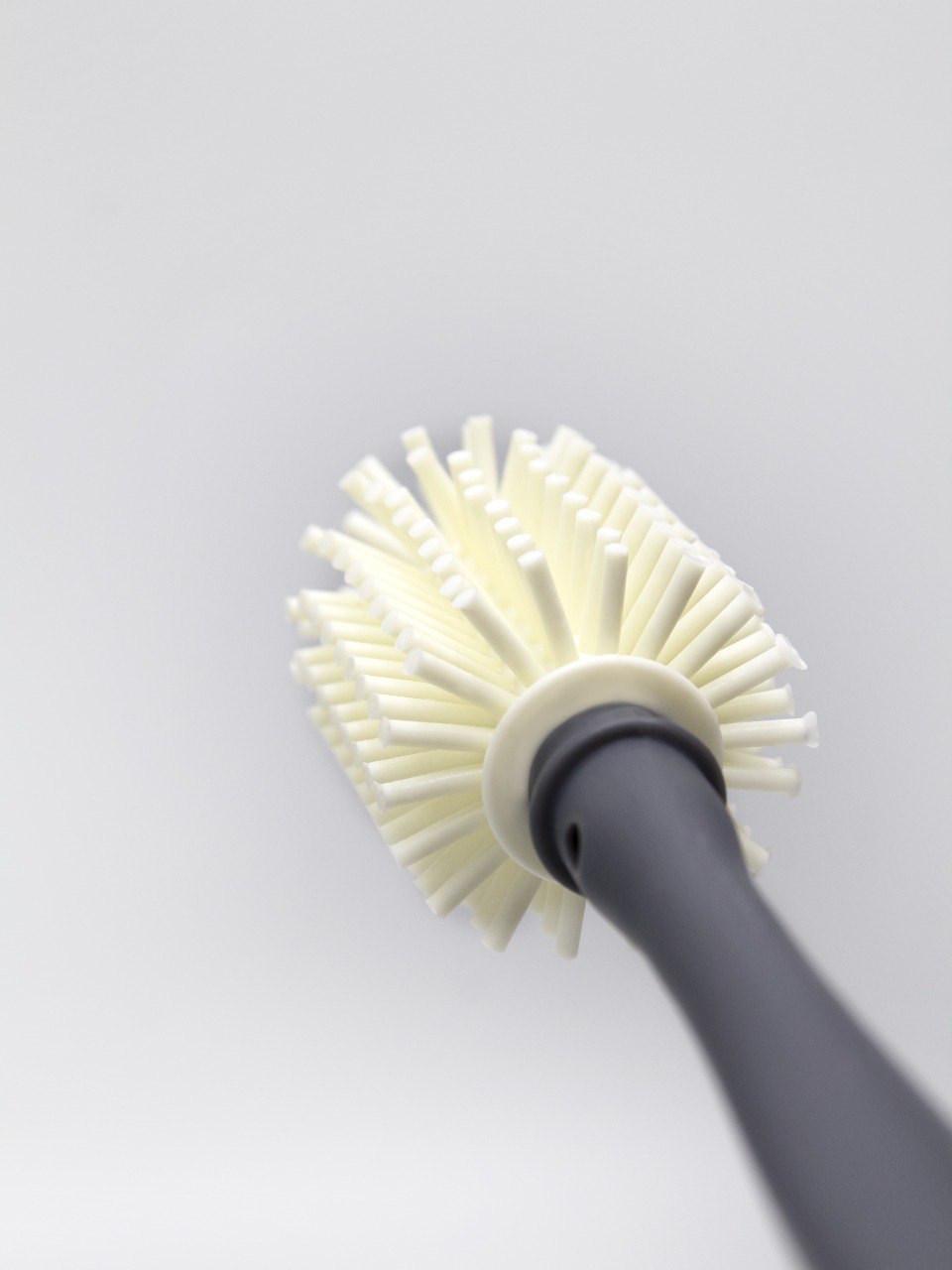 Brushë për Pastrimin e Shisheve - 27cm